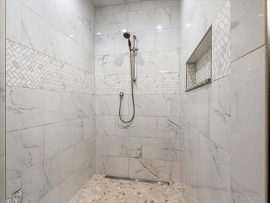 This beautiful Blueberry Pines Estates home has a private, end - photo 18