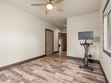 This beautiful Blueberry Pines Estates home has a private, end - photo 27