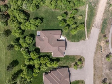 This beautiful Blueberry Pines Estates home has a private, end - photo 31