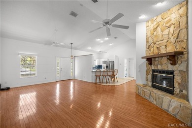 Beautiful 3 bedroom, 2.5 bath home located in the historic town - photo 1