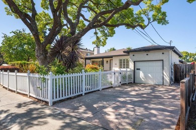 Tucked away on a quiet lane in the highly desirable Redwood - photo 2