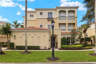 Location really matters, and this residence has it all! Western - photo 23