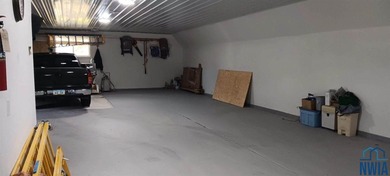 Check out this Riverside warehouse, which is insulated and