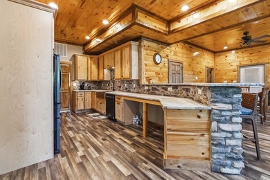Main Channel. Walk to the Water. Fully Furnished. Walk to the - photo 25