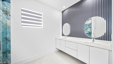 Welcome to your dream home! Nestled on a spacious lot, in front - photo 34