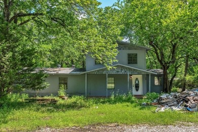Lake Home For Sale in Pottsboro, Texas