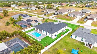 Welcome to your dream home! Nestled on a spacious lot, in front - photo 45
