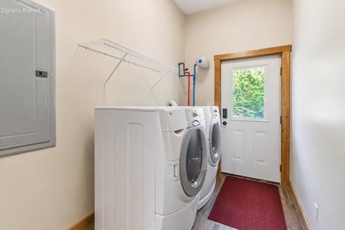 Main Channel. Walk to the Water. Fully Furnished. Walk to the - photo 42