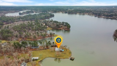 SUNSETS AND VIEWS FOR DAYS! This stunning fee simple lake home - photo 8