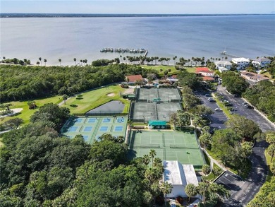 Boaters, take note-this oceanfront 3BD, 2BA condo at the Regency - photo 4