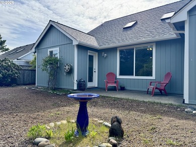 This incredibly well maintained 3-bedroom, 2-bath home offers 1 - photo 32