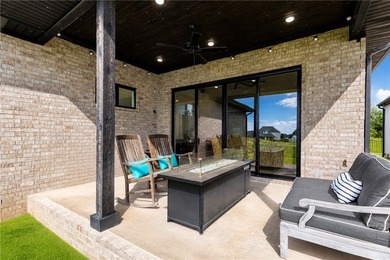 Welcome to this beautifully appointed home in the sought-after - photo 6