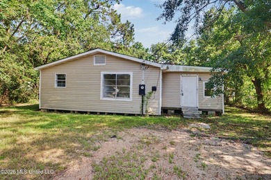 Investor Special! Great opportunity for investors, flippers, or - photo 1