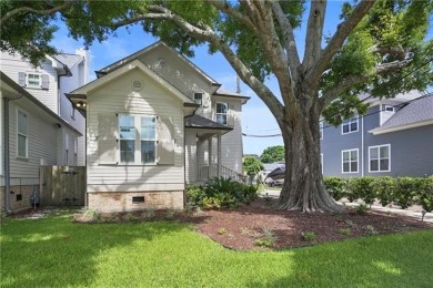 Lake Pontchartrain Home For Sale in New Orleans Louisiana