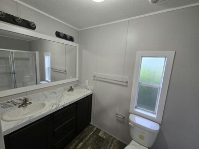 Additional listing photo 4