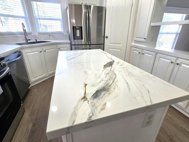 OPEN HOUSESAT/SUN 11am -3pm. CHECK IN AT CLUBHOUSE. This 3bd/2ba - photo 4