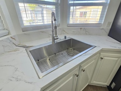 OPEN HOUSESAT/SUN 11am -3pm. CHECK IN AT CLUBHOUSE. This 3bd/2ba - photo 5
