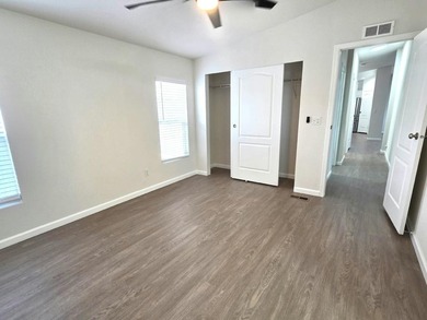 OPEN HOUSESAT/SUN 11am -3pm. CHECK IN AT CLUBHOUSE. This 3bd/2ba - photo 9