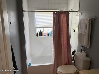 Investment Opportunity - Raised Duplex with Income Potential! - photo 3