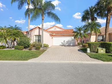 (private lake, pond, coastal) Home For Sale in Boynton Beach Florida