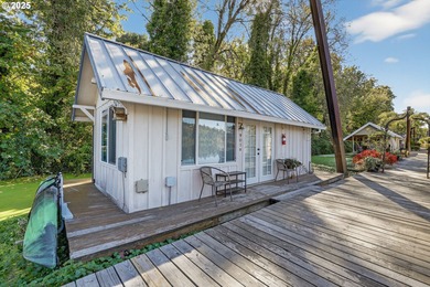 Willamette River - Clackamas County Condo For Sale in Oregoncity Oregon