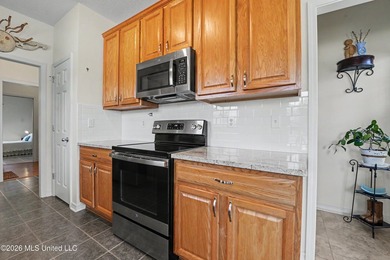 This Fabulous Home has so Many Custom Upgrades and Renovations!! - photo 6