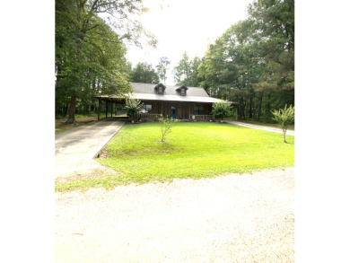 Smoky Mountain Style Cabin With Deer Roaming Like Cades Cove - Lake Home For Sale in Pachuta, Mississippi