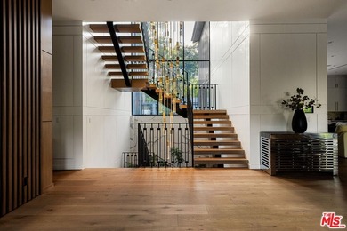 A striking contemporary estate in Encino's prestigious Encino - photo 7