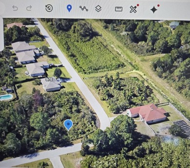 WAITING FOR YOUR PERSONAL VISION, THIS CORNER LOT IS GREAT FOR - photo 2