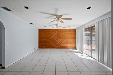 Opportunity knocks! With 2,365 SF, this 4BR, 2-bath, 2 CG pool - photo 7