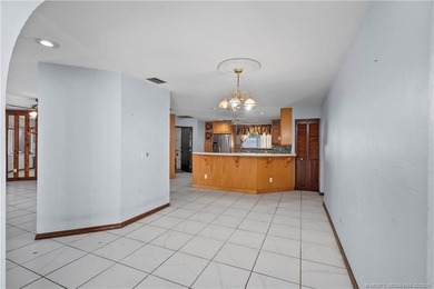 Opportunity knocks! With 2,365 SF, this 4BR, 2-bath, 2 CG pool - photo 10