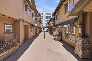 OPEN HOUSE SAT/SUN Corner END Unit with Back Yard, Located in - photo 4