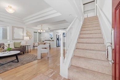 OPEN HOUSE SAT/SUN Corner END Unit with Back Yard, Located in - photo 7