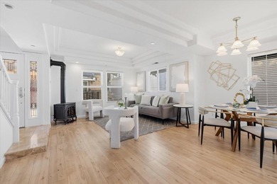 OPEN HOUSE SAT/SUN Corner END Unit with Back Yard, Located in - photo 8