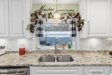 Exquisite Hayden Home in Smokerise with breathtaking panoramic - photo 15