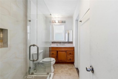 House with an ADU! This versatile property features a 3-bedroom - photo 16