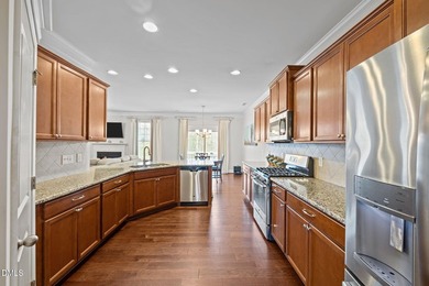 New price! *Exceptional value with over 4,000 square feet with - photo 6
