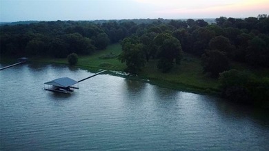 Some lakefront properties give you a view. Others offer a - photo 20