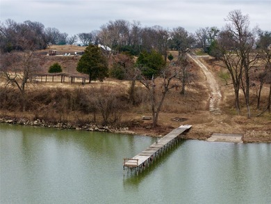 Some lakefront properties give you a view. Others offer a - photo 22