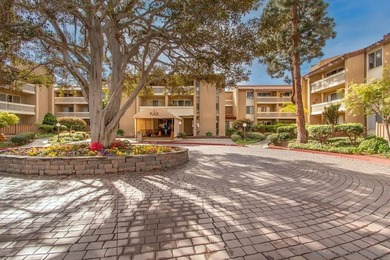 Step into this refreshed, sunlit 2-bedroom, 2-bath condo in the - photo 28