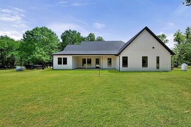 Stunning New Construction Home! This custom home is located in - photo 40