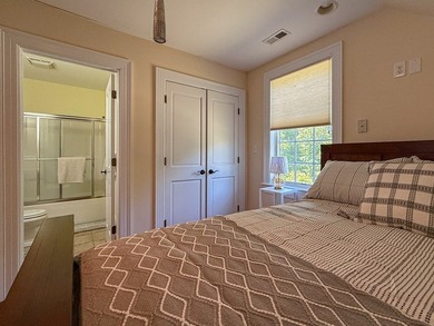 Welcome to Chateaux of Lake Allure - a stunning 4,300 sq. ft - photo 44