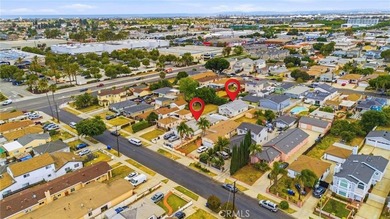 House with an ADU! This versatile property features a 3-bedroom - photo 50