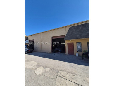 Asset sale that includes 3 contiguous warehouse condos totaling - photo 2