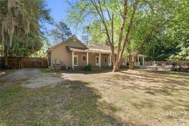 Welcome to this beautiful Savannah property offering privacy - photo 7