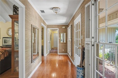 Lovely 3-bedroom, 2.5 bath home on very private lot with lagoon - photo 4
