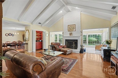 Lovely 3-bedroom, 2.5 bath home on very private lot with lagoon - photo 6