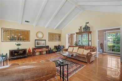 Lovely 3-bedroom, 2.5 bath home on very private lot with lagoon - photo 7