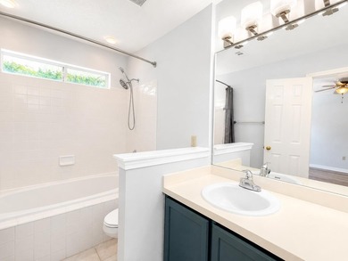 Welcome to your dream home in the heart of Destin, where comfort - photo 18
