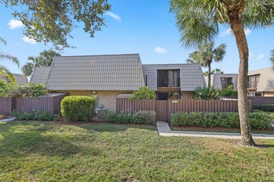Located in the Village of Sandalwood Lakes South , this newly - photo 25